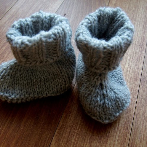 Baby booties knit grey.2